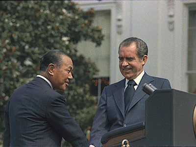 田中角栄首相（左）とリチャード・ニクソン大統領